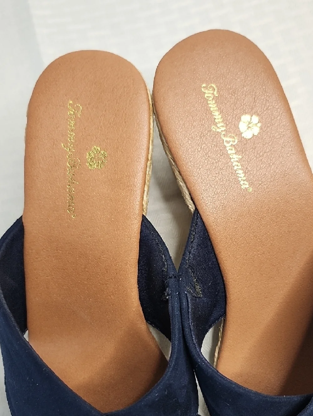 Tommy Bahama Navy Espadrille Wedge Sandals size 9.5
